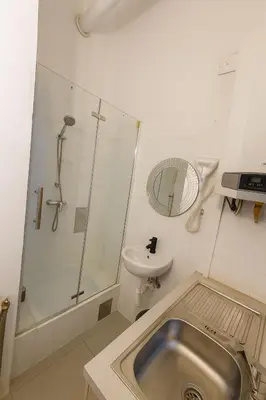 Grundriss der Unterkunft Comfortable 2BR Apartment with Netflix near Karlsplatz