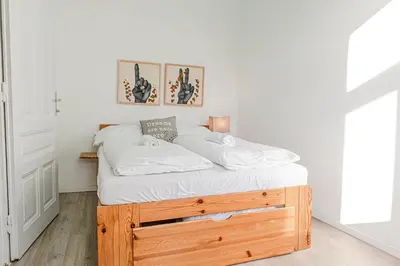 Grundriss der Unterkunft Spacious private rooms in 2BR shared Apartment - Perfect for Longstays