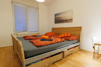Ein Bett oder Betten in einem Zimmer der Unterkunft Beautiful and Bright Apartment in a Prestigious Area