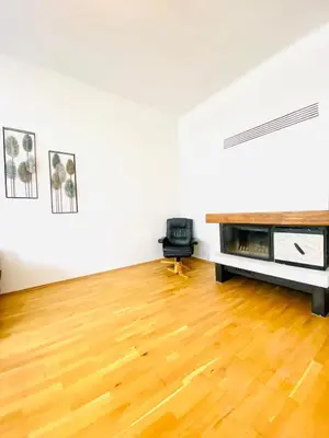 Grundriss der Unterkunft Bright 2BR Retreat Steps from Westbahnhof