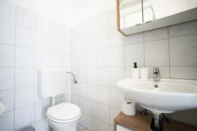 Ein Badezimmer in der Unterkunft Modern 1-bedroom apartment next to Praterstern