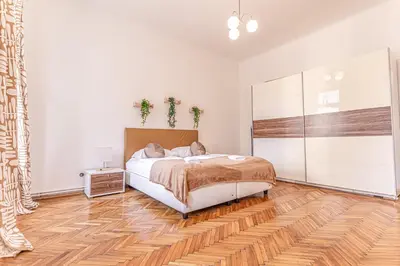 Grundriss der Unterkunft Cozy private rooms in shared Apartment, very Central with Easy City Access