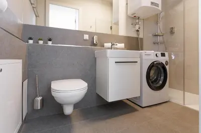 Ein Badezimmer in der Unterkunft New City Studio near Schönbrunn Palace & Metro U3