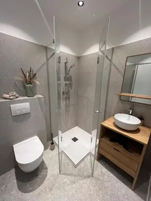 Ein Badezimmer in der Unterkunft Residence K - Cozy Altbau Apartment Vienna
