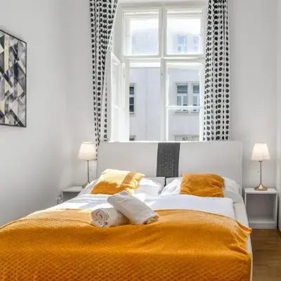Comfortable 2BR Apartment Next to Rennweg