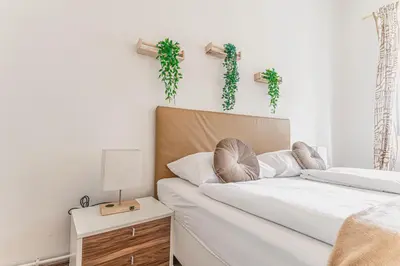 Grundriss der Unterkunft Stylish & Cozy 2-Bedroom Apartment, Very Central