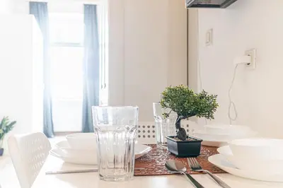 Grundriss der Unterkunft Neighboring 3 Apts,- Ideal for Families & Friends