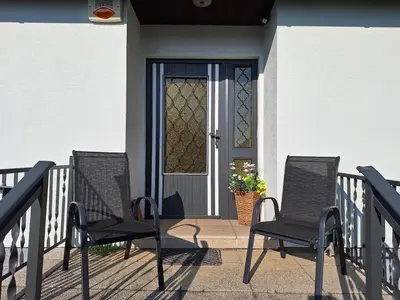 Ein Balkon oder eine Terrasse in der Unterkunft House with garden close to Vienna & Airport