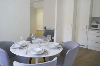 Küche/Küchenzeile in der Unterkunft Modernes Apartment in Schwechat