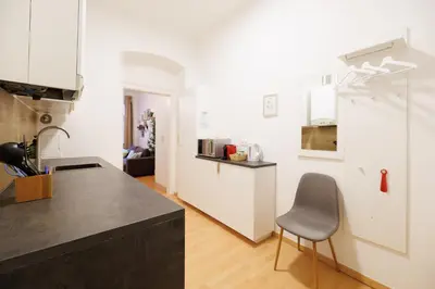 Küche/Küchenzeile in der Unterkunft Vienna Central Haven - 2 Min to Westbahnhof
