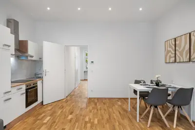 Küche/Küchenzeile in der Unterkunft Inner City Apartment - Near Schönbrunn and Metro - Self Check-In