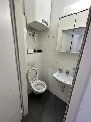 Ein Badezimmer in der Unterkunft Cozy 2 rooms family apartment