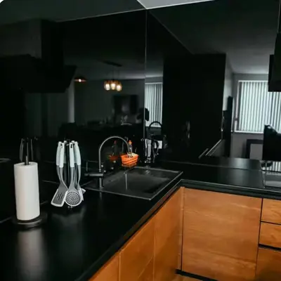 Küche/Küchenzeile in der Unterkunft Stylish 2BR Flat
