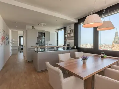 Ein Sitzbereich in der Unterkunft Apartment Skyflats City View by Interhome