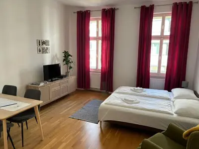 Ein Bett oder Betten in einem Zimmer der Unterkunft Apartment Wohnen am Augarten by Interhome