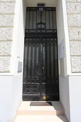 Eine Fassade oder ein Eingang zu Apartment Wohnen am Augarten by Interhome
