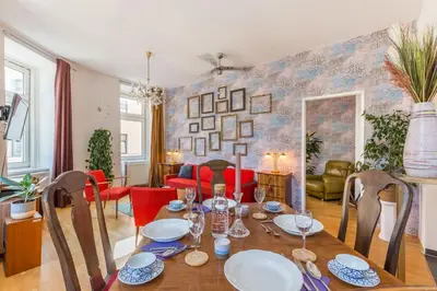Ein Sitzbereich in der Unterkunft ANTIK DREAM - 3BR - quiet - bright