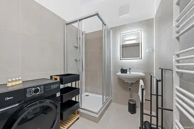 Ein Badezimmer in der Unterkunft Nüll Residences 10 - 1 Bedroom with Parking Space