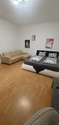 Ein Sitzbereich in der Unterkunft Lovely Apartment near Enkplatz U3 Central Access