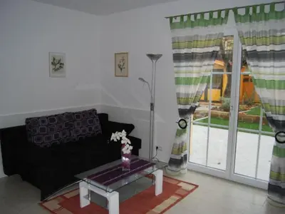 Ein Sitzbereich in der Unterkunft Apartment Florian 1 in Bezirk 21-Floridsdorf by Interhome