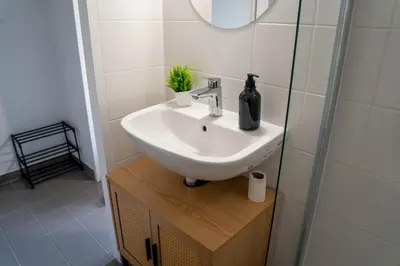 Ein Badezimmer in der Unterkunft Mini apartment perfect for exploring Vienna!