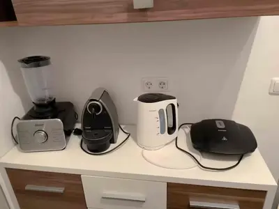 Kaffee-/Teezubehör in der Unterkunft Cosy Apartment near Metro & Center