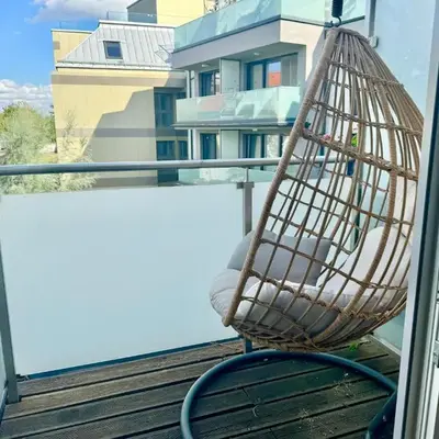 145 m2 4-Bedroom Apartment with Balcony & Free Parking
