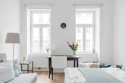 Ein Sitzbereich in der Unterkunft Near City Center - Danube Canal - Long Stays