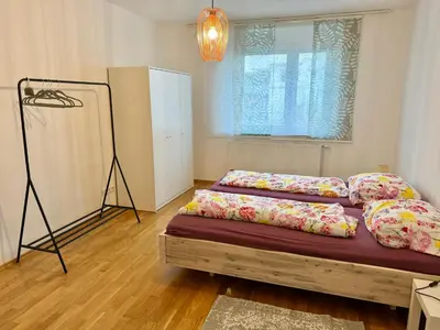 Grundriss der Unterkunft Happy Home near Airport - Free Parking