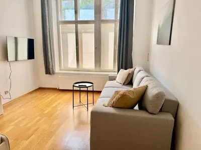 Grundriss der Unterkunft 4 Bedroom Apartment with Backyard