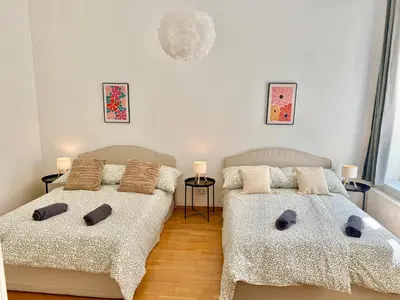 Grundriss der Unterkunft 4 Bedroom Apartment with Backyard