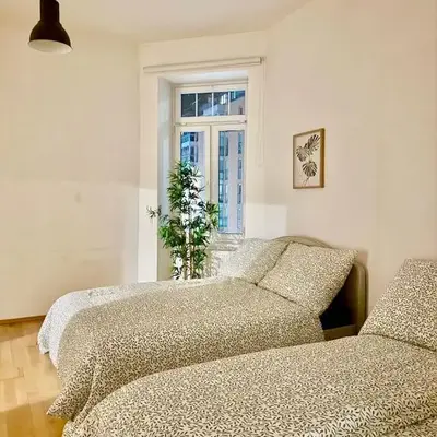 100 m2 3-Bedroom Long-Term Apartment