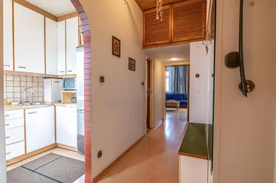 Küche/Küchenzeile in der Unterkunft Spacious Two Bedroom Apartment With Living Room Near Wiener Stadthalle