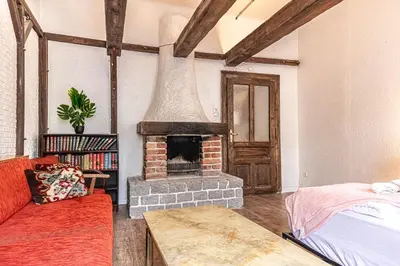 Ein Bett oder Betten in einem Zimmer der Unterkunft Bright 2BR Apartment in Central Vienna