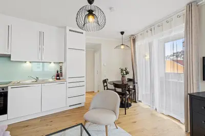 Küche/Küchenzeile in der Unterkunft Modern 1BR near Meidling Metro - Free Parking