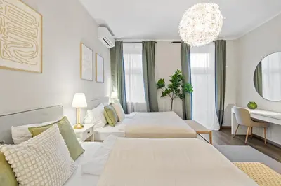 Ein Bett oder Betten in einem Zimmer der Unterkunft Modern and Spacious at Millennium City - 6 min to metro
