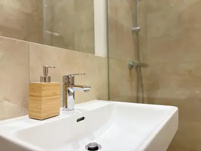 Ein Badezimmer in der Unterkunft ampm Traunfelsgasse - Coliving Vienna I Monthly Stays