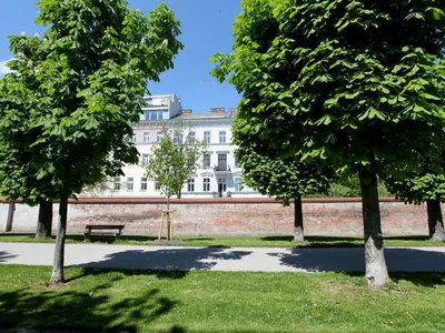 Ein Garten an der Unterkunft Apartment Sonnige Wohnung by Interhome