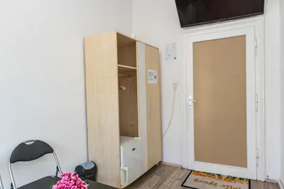 Grundriss der Unterkunft Budget Private Rooms Near Danube & Millennium Tower, Long Stay