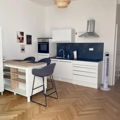 Lovely Apt with Private Garden and AC in Prime Location