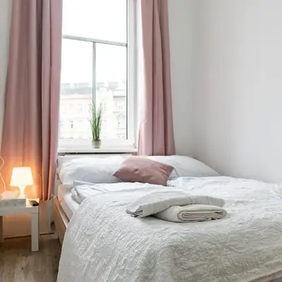 Private Rooms in comfy 6-Bedroom Apartment Near Millennium City