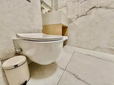 Ein Badezimmer in der Unterkunft Luxury Modern Apartment near Metro