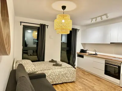 Grundriss der Unterkunft Modern Premium Apartment with Free Parking near Metro
