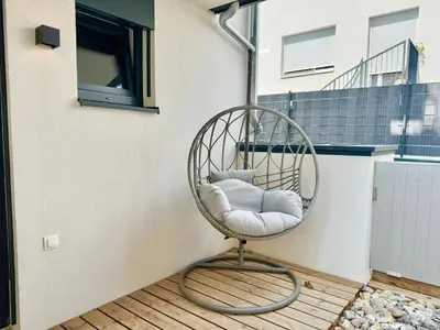 Grundriss der Unterkunft Modern Premium Apartment with Free Parking near Metro