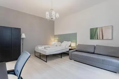 Ein Bett oder Betten in einem Zimmer der Unterkunft Cozy Apartment, Long Stay , Praterstern & Danube