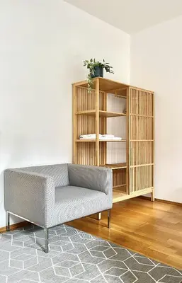 Ein Sitzbereich in der Unterkunft Servus Homes - Metro Stadthalle - Kaiser Franz Josef