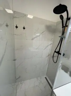 Ein Badezimmer in der Unterkunft Center Karlsplatz Oper U1 U2 U4
