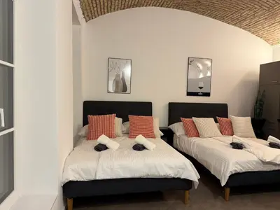 Grundriss der Unterkunft Premium Central Renovated Apartment
