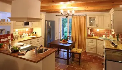 Küche/Küchenzeile in der Unterkunft Romantic Cottage