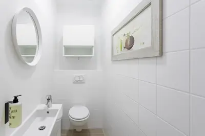 Ein Badezimmer in der Unterkunft Mar Suite Apartments - Simmering